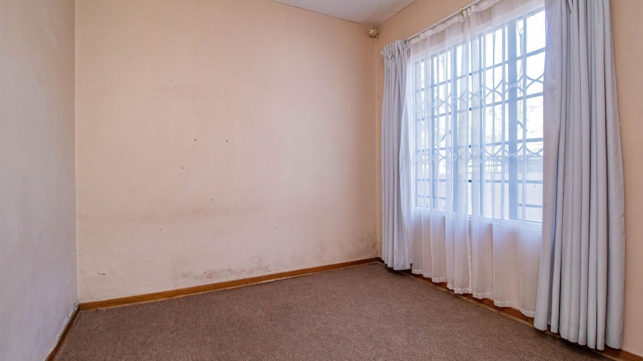 3 Bedroom Property for Sale in Azalea Park North West